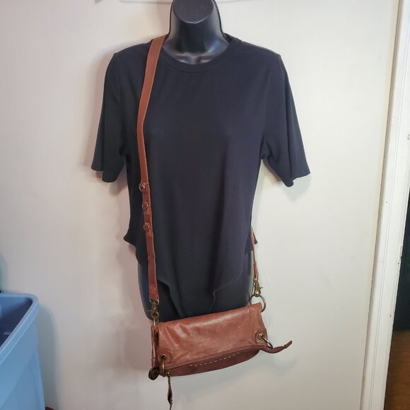 THE SAK Leather Fold Over Crossbody Bag Purse Adjustable Strap Stud Cognac Brown - Picture 4 of 13